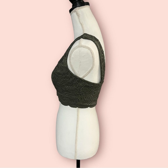 Bebe lined lace bralette top size M EUC - Picture 3 of 7